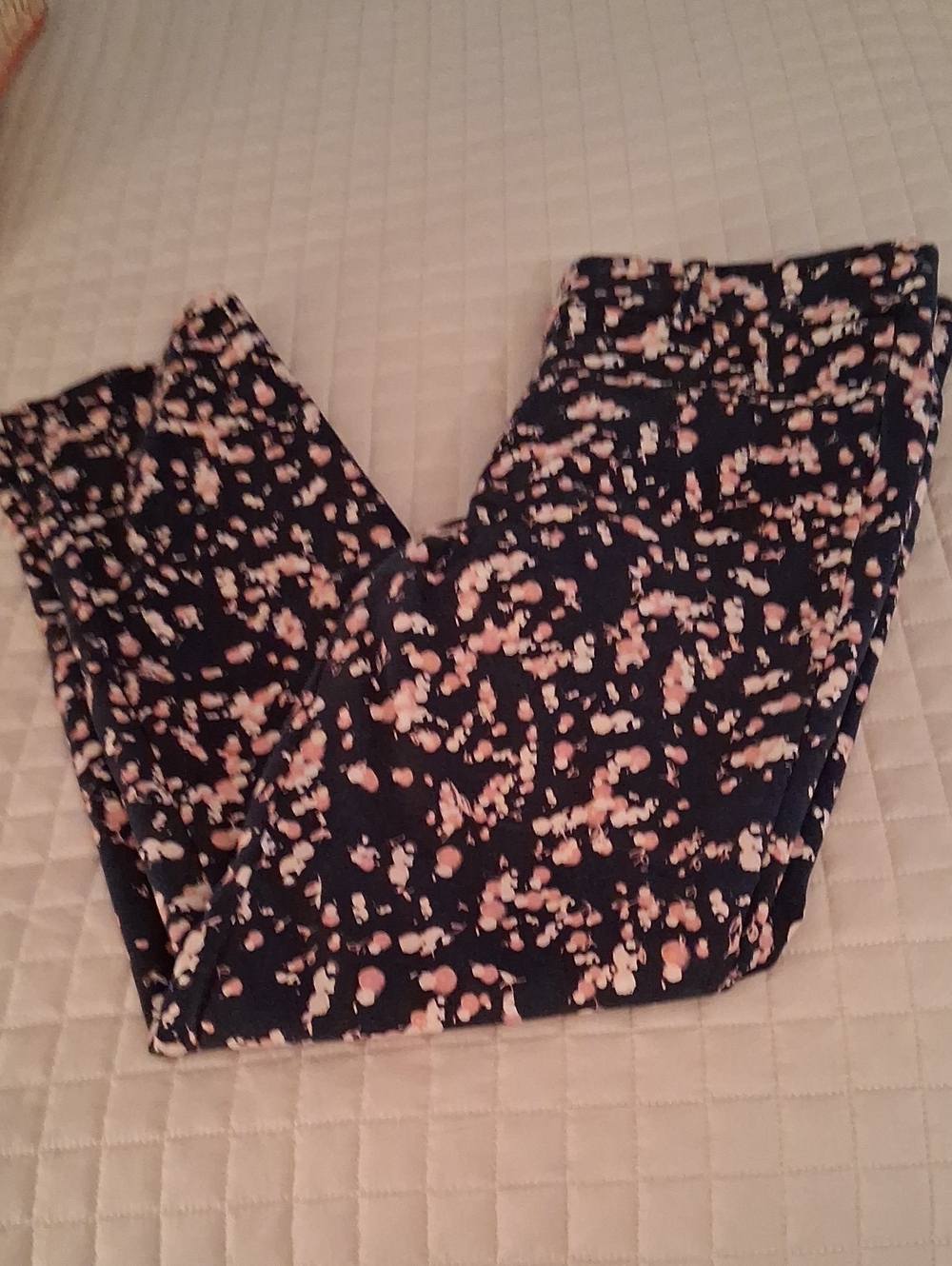 Club Monaco Navy Skinny Pants with Pink and Cream Splash Print Sz. 4/27